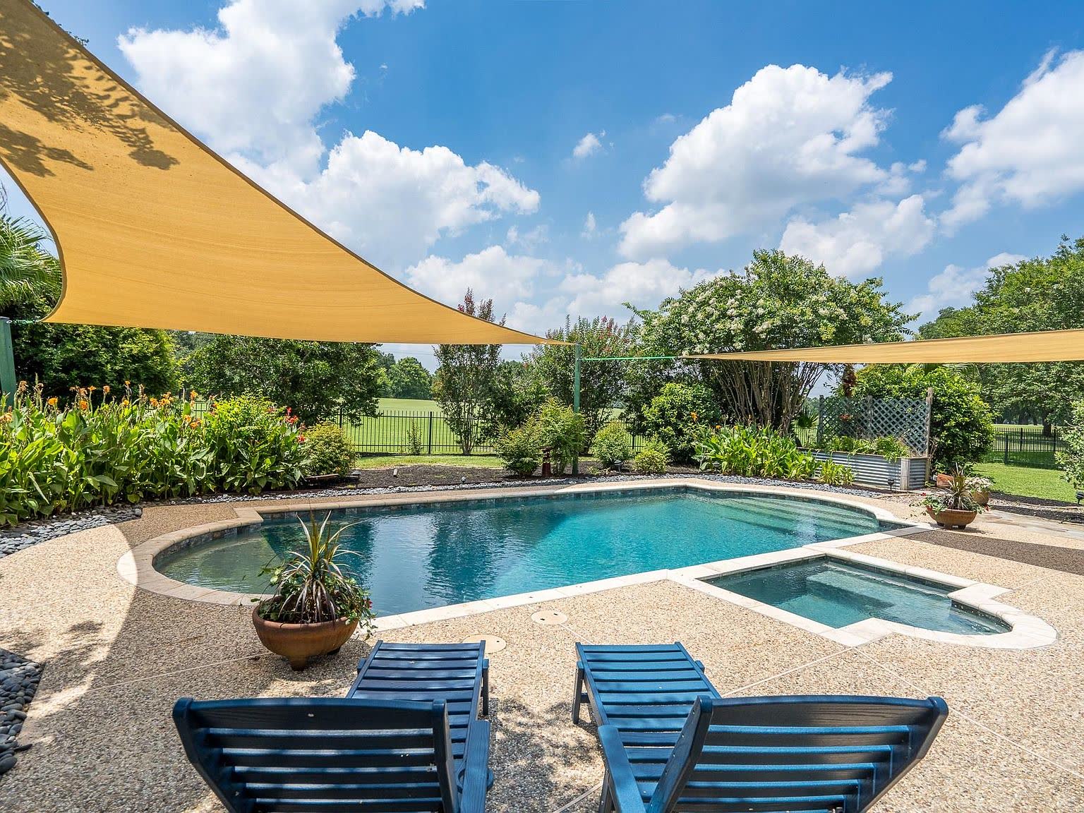5914 Oakmoss Trail, Spring, Texas — listing photograph 37